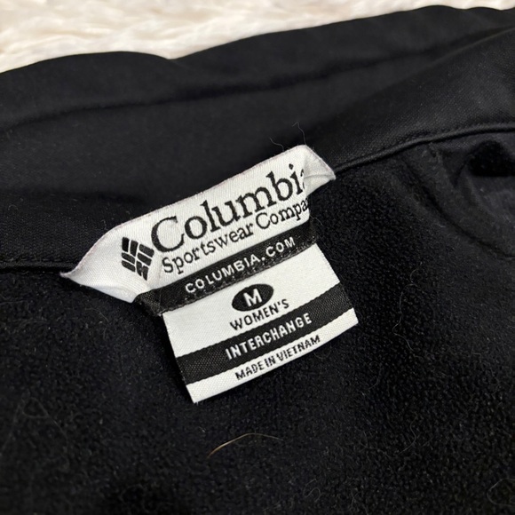 Columbia Women's Black and Red Ski Jacket - Picture 6 of 11